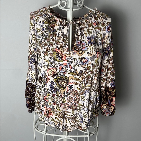 lovestitch Tops - Lovestitch Multicolor Floral Top